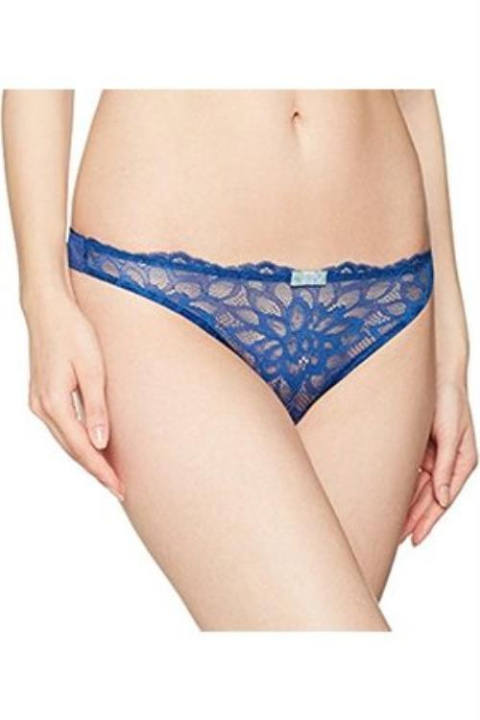 TRIUMPH Dream Spotlight Koronkowe stringi majtki TRIUMPH Dream Spotlight Koronkowe stringi majtki