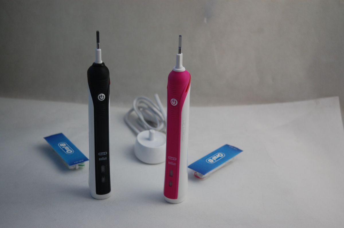 SZCZOTECZKA ELEKTRYCZNA ORAL-B PRO2 2950N zestaw SZCZOTECZKA ELEKTRYCZNA ORAL-B PRO2 2950N zestaw