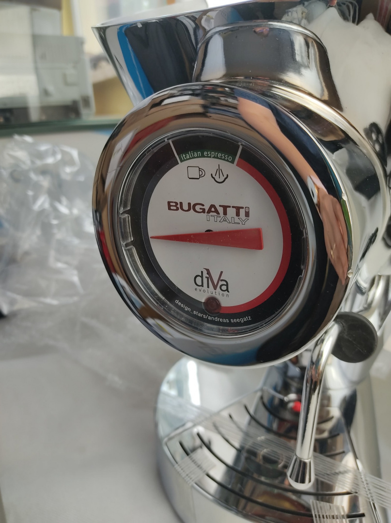 Ekspres kolbowy Bugatti Ediva 0,8L 1700W