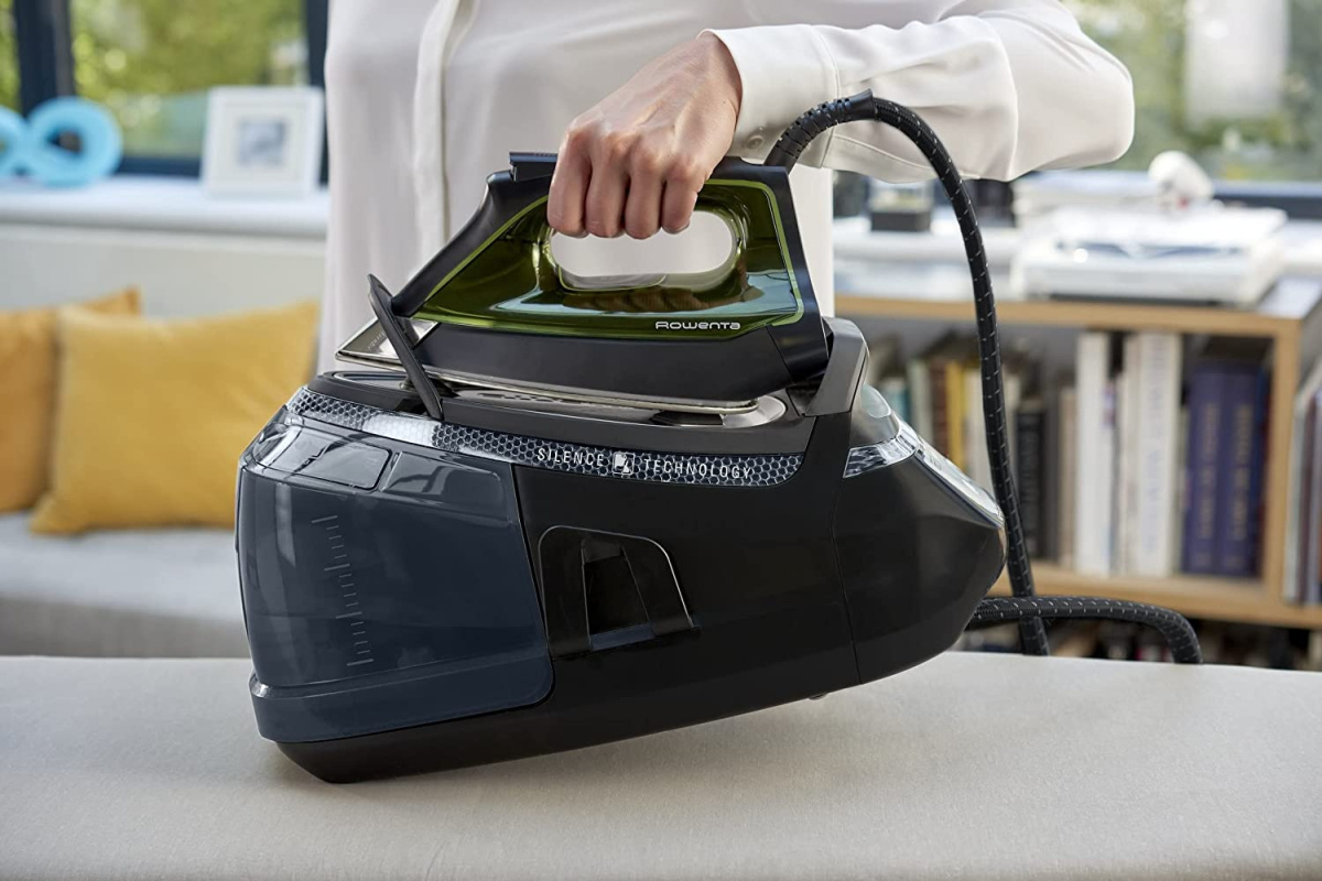 Żelazko ze stacją parową ROWENTA DG8960 Żelazko ze stacją parową ROWENTA DG8960