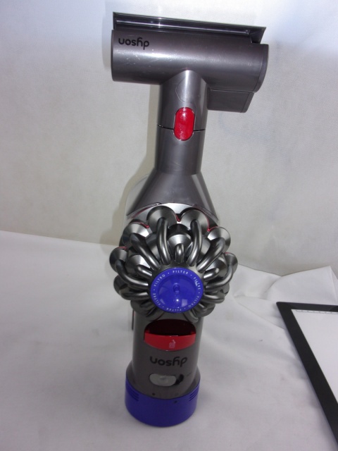 Odkurzacz bezprzewodowy Dyson V8 Absolute