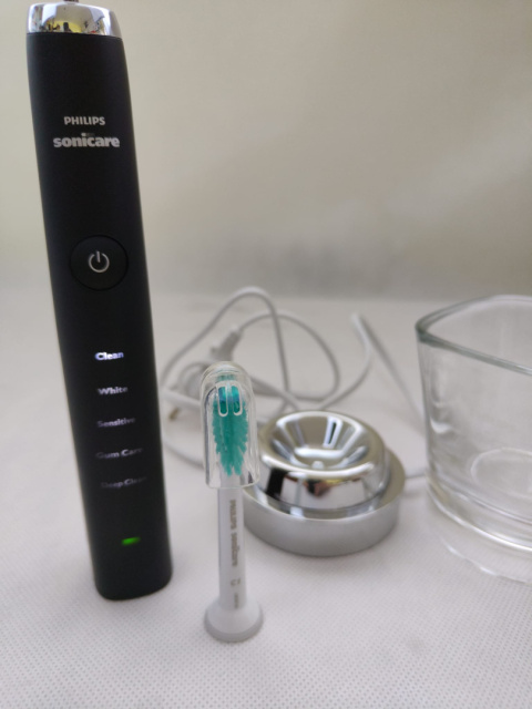 Szczoteczka do zębów Philips HX939B szklanka Szczoteczka do zębów Philips HX939B szklanka