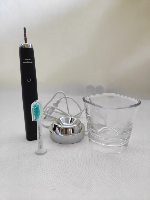 Szczoteczka do zębów Philips HX939B szklanka Szczoteczka do zębów Philips HX939B szklanka
