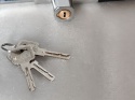 blokada kierownicy 3 klucze antykradzieżowa do samochodu młotek wybijak blokada kierownicy 3 klucze antykradzieżowa do samochodu młotek wybijak