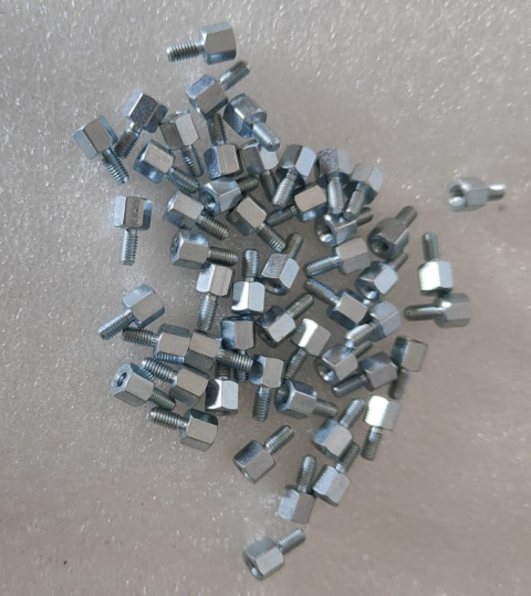 Tulejka dystansowa metalowa ocynkowana M3 tulejki 50 szt. Tulejka dystansowa metalowa ocynkowana M3 tulejki 50 szt.