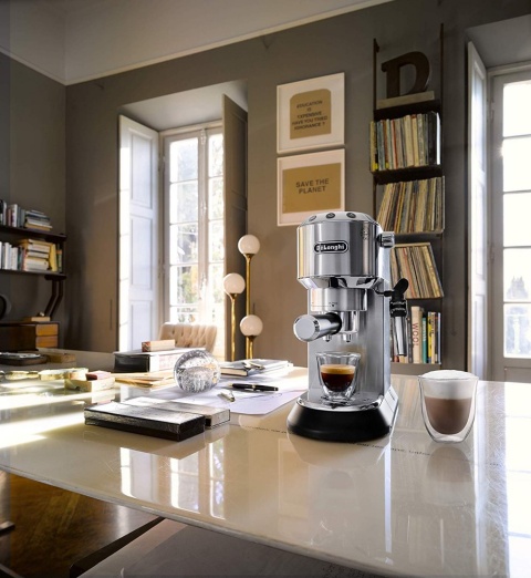 Ekspres kolbowy DELONGHI EC 685.M 1L 1350W 3 wkłady wyjmowana tacka Ekspres kolbowy DELONGHI EC 685.M 1L 1350W 3 wkłady wyjmowana tacka