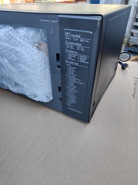 KUCHENKA MIKROFALOWA LG MH7265DPS GRILL 32 Litry