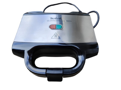 Opiekacz Toster do kanapek tostów Tefal sandwich UltraCompact SM155233
