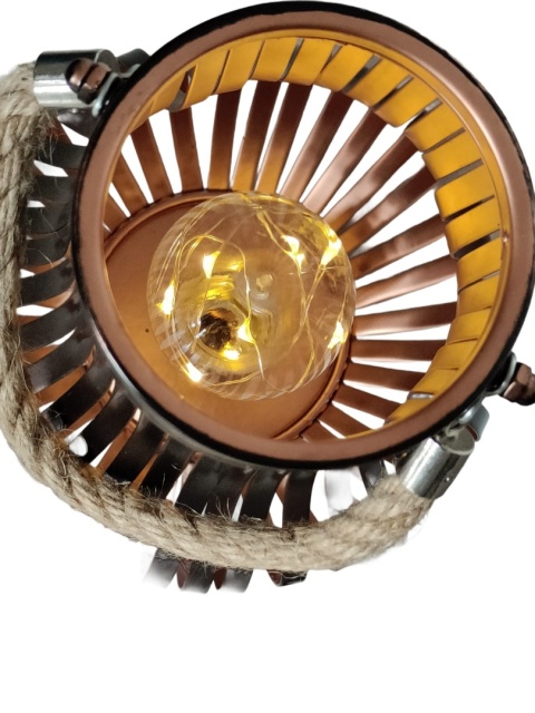 LAMPA LATARNIA metalowa na baterie latrenka świecąca lampion przenośna LAMPA LATARNIA metalowa na baterie latrenka świecąca lampion przenośna