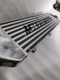 Uniwersalny intercooler Z-Line od Mishimoto MMINT-UZ Srebrny
