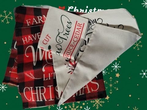 Zestaw 4 Poszewki na Poduszkę Świąteczne Wzory Dekoracyjne Ozdobne