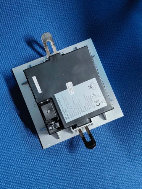 Lampa sufitowa LED ESOTEC 8,7W IP20 aluminium