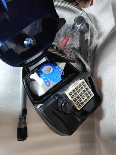 Odkurzacz Siemens VSZ31455 850W mocny 10m