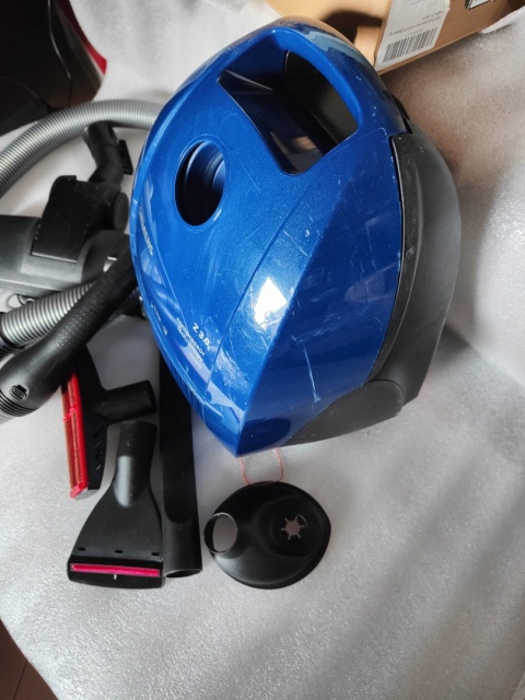 Odkurzacz Siemens VSZ31455 850W mocny 10m