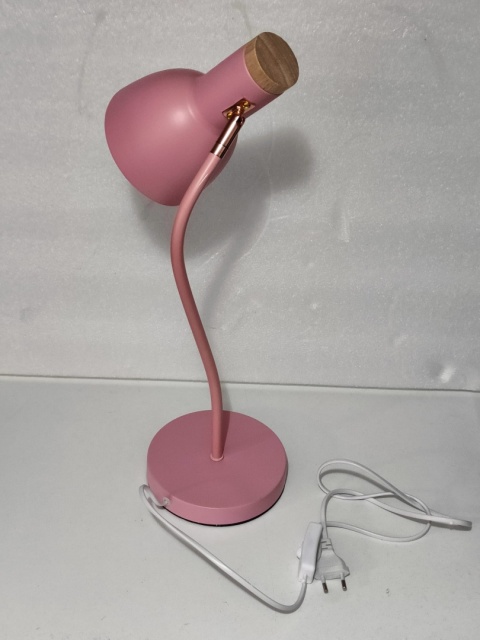 różowa lampka biurkowa regulowany klosz metal drewno