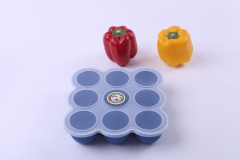 Pojemniki do zamrażania i przechowywania żywności dla niemowląt