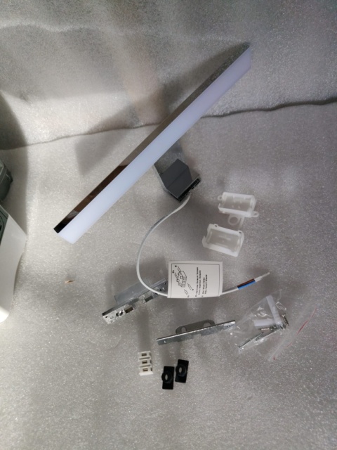 Kinkiet Łazienkowy LED Lampa nad lustro szafkę 30cm Neutralny 4000K srebrna