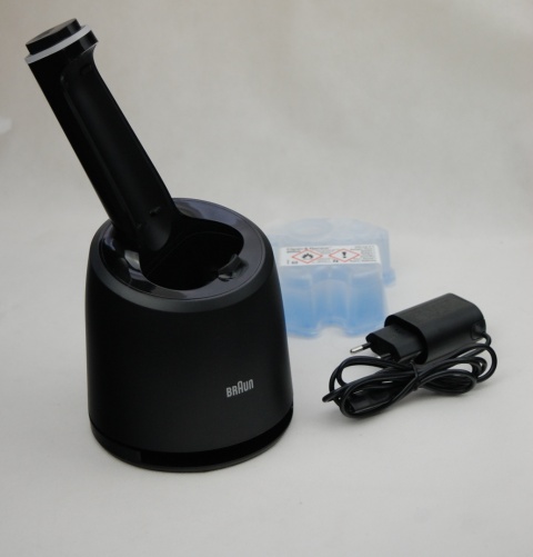 Stacja czyszcząca BRAUN 4 in 1 SmartCare + wkład czyszczący