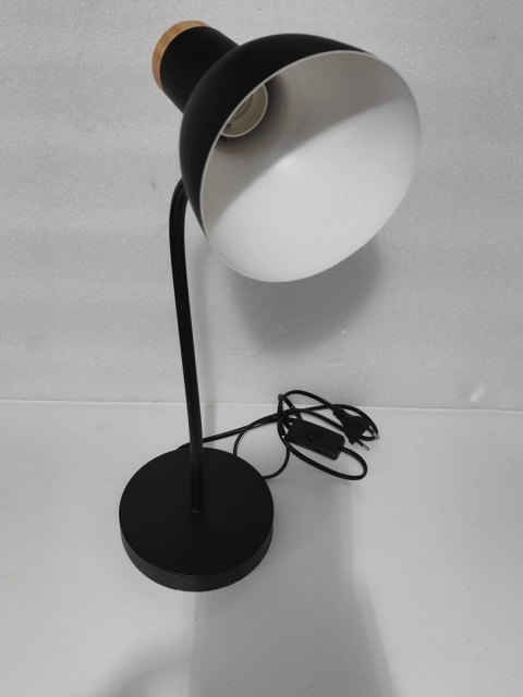 czarna lampka biurkowa regulowany klosz metal drewno