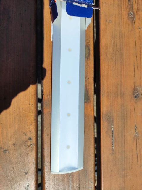 Lampa wpuszczana LED Osram podszafkowa do witryn 8W 435lm 300K GABLOTY WITRYNY