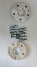 Dystanse Simoni Racing DR096/B15 ze śrubami 15mm