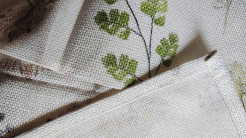 Bieżnik na stół dekoracja ochrona stołu lniany wzór kwiaty motyw roślinny 183 33