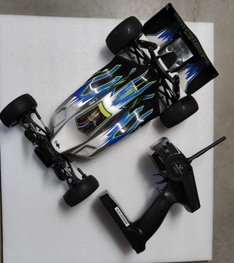 Model Truggy RC Team C 1:10 Minion 4WD TR04 2,4GHz ABSIMA RTR