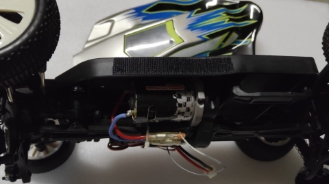 Model Truggy RC Team C 1:10 Minion 4WD TR04 2,4GHz ABSIMA RTR